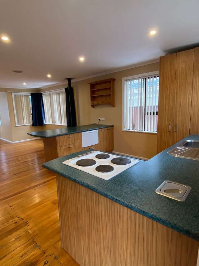 36 Reynolds Street Taita_2