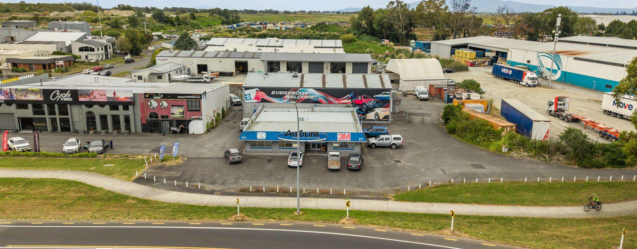 High-profile industrial in Hamilton