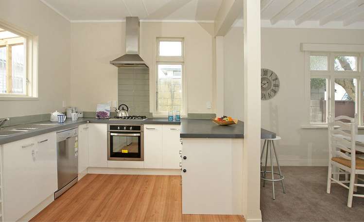 143 Rongotai Road Kilbirnie_17