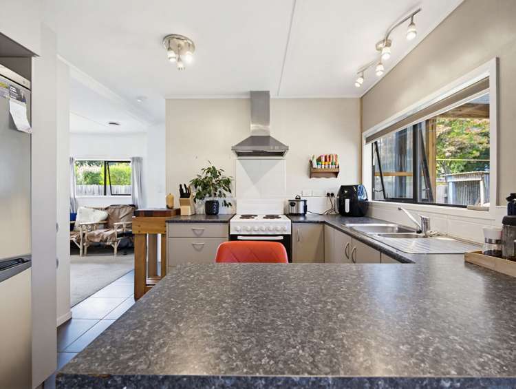 2/1 Glengarry Place Lake Taupo_13