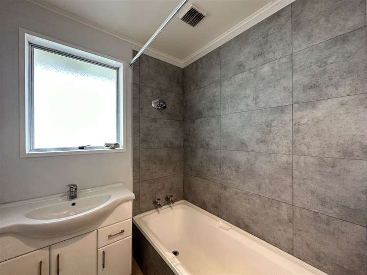 1/345 Burnett Street Ashburton_10