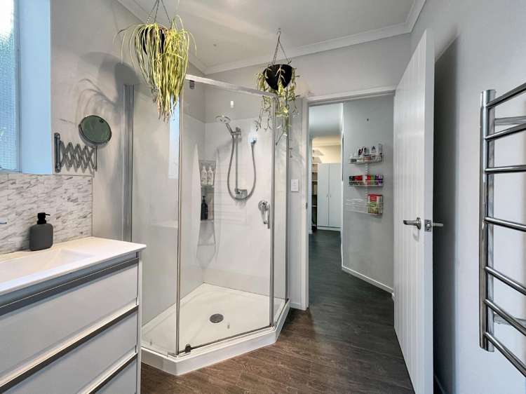 113A King Street South 10482_10