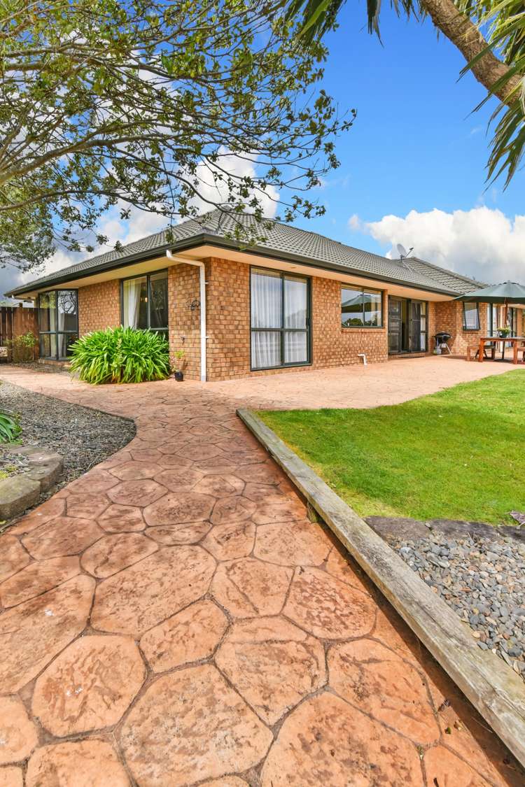 25 Castlehill Court Wattle Downs_24