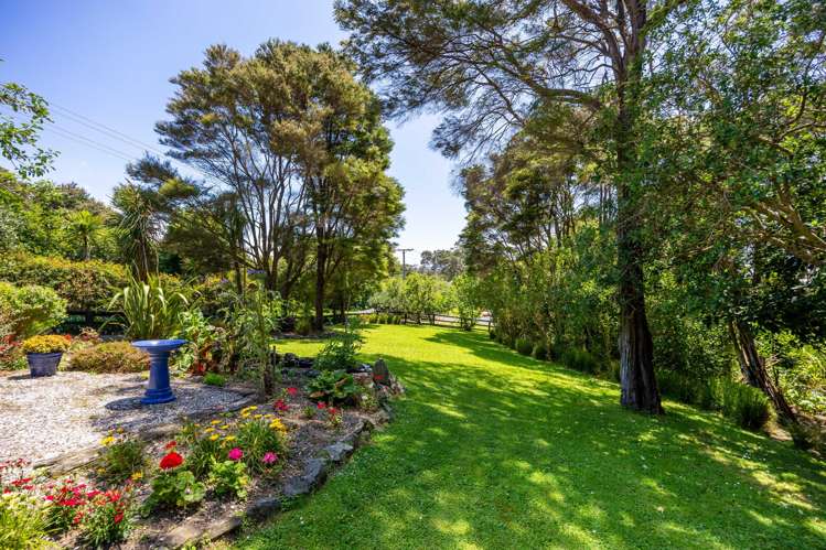 64 Ridge Road Mahurangi East_39