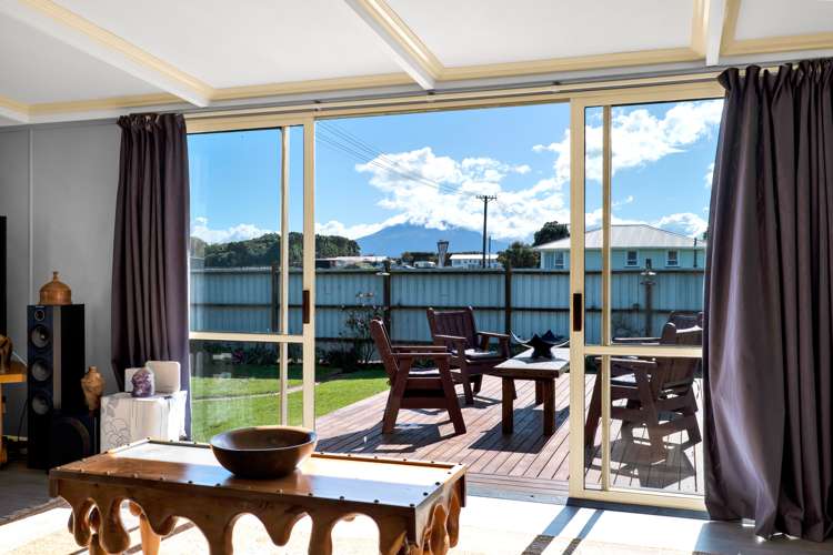 10 Tauranga-A-Ika Street Manaia_8