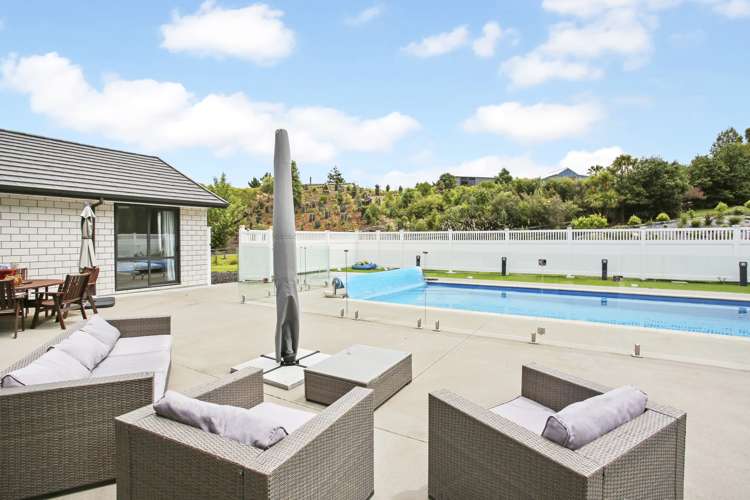 2d Country Club Lane Waiuku_2