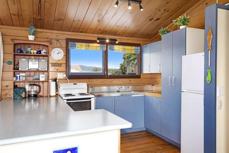 2A Marine Parade Otaki Beach_6