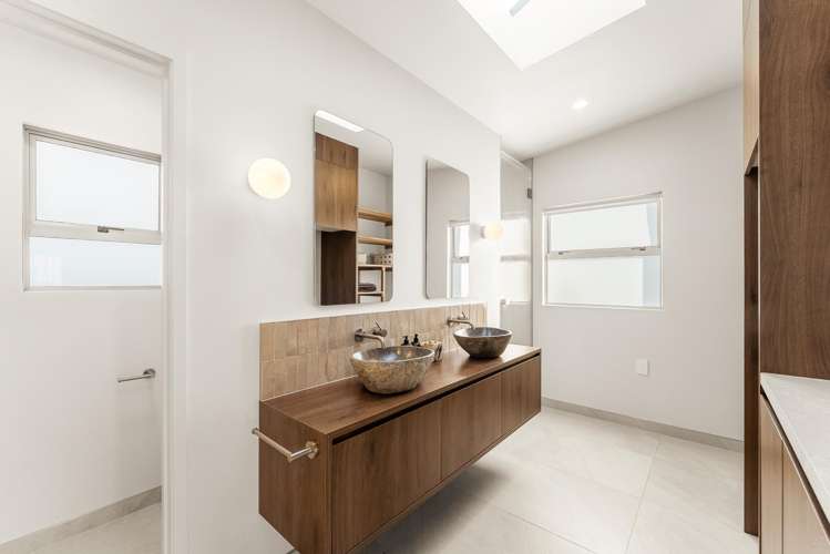 16b Clyde Street Mount Maunganui_19