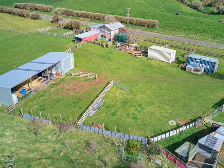 131 Tiromoana Road Eltham_13