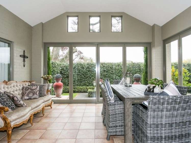 1b Neeve Place Taradale_5