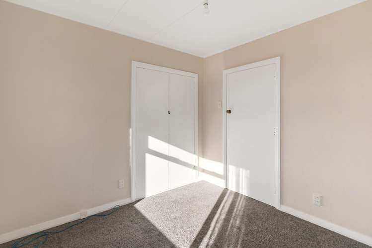 18 Grants Road Marchwiel_16