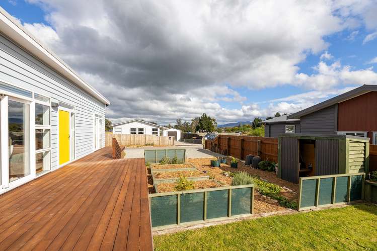 1A Community Green Featherston_15