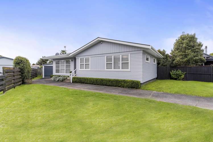 4 Clinton Avenue Te Atatu Peninsula_14