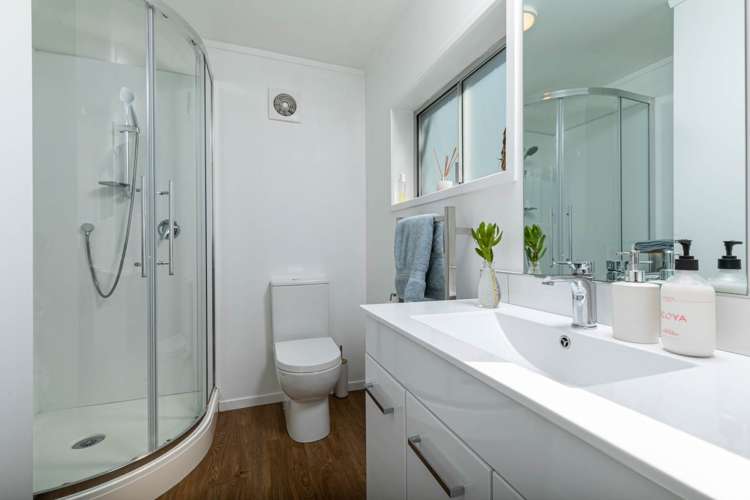 27 Rimu Road Stanmore Bay_6