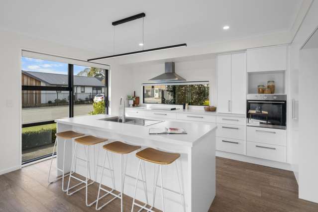 25 Malaga Crescent Harewood_1