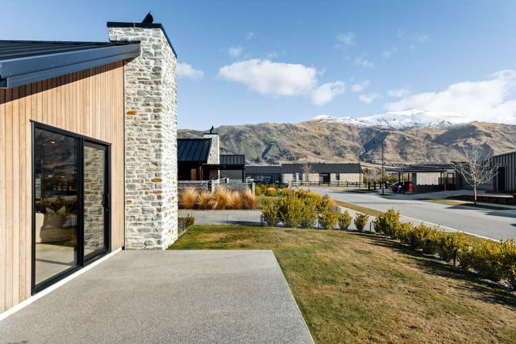 6 Campbell Road Wanaka_19