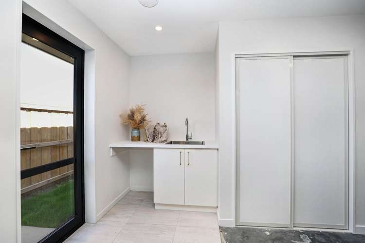 52 Strowan Avenue Elgin_35