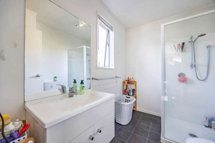 41 Ashgrove Road Mangere_29