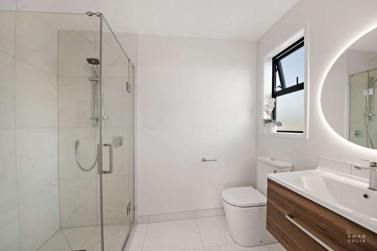 2 - 4 Moa Road Point Chevalier_9
