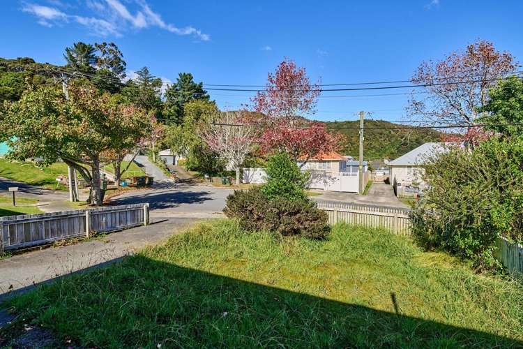 4 Reuben Grove Naenae_10