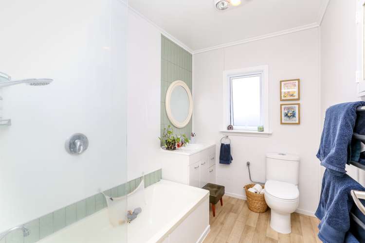 151 Ngamotu Road Spotswood_21