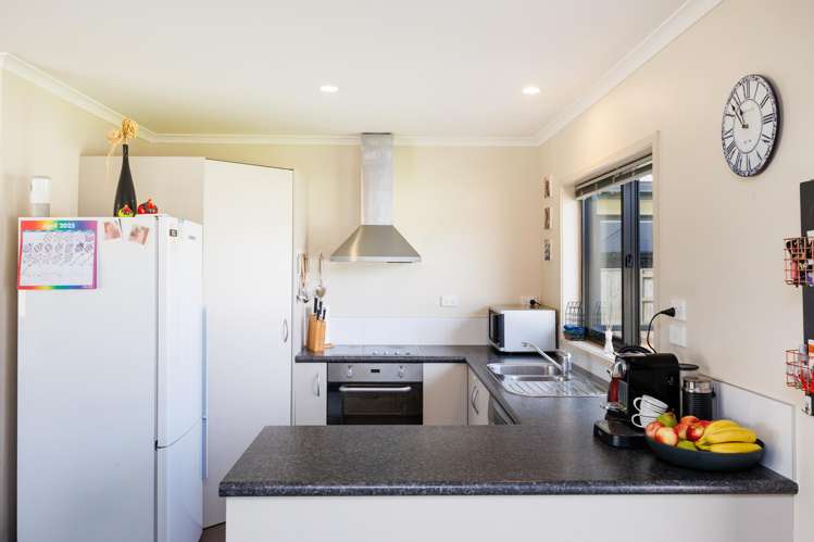 15 Chestnut Close Kelvin Grove_9