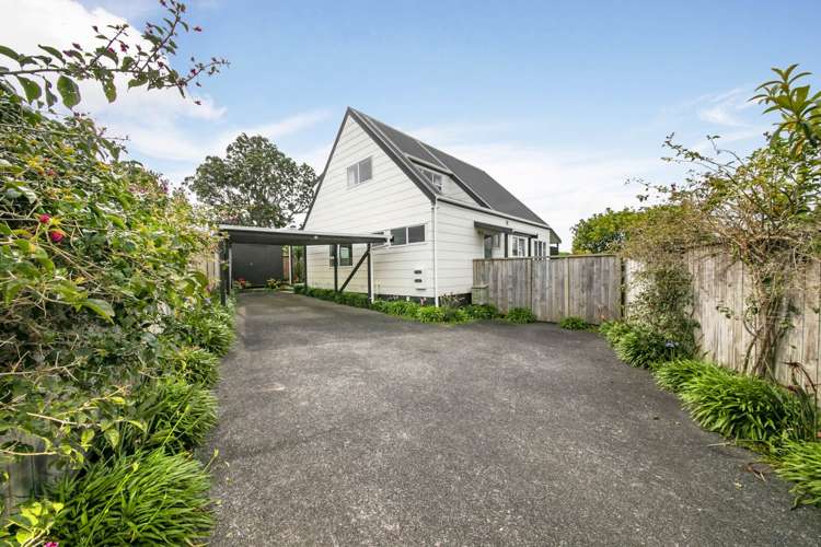 22a Tahi Terrace Glen Eden_1