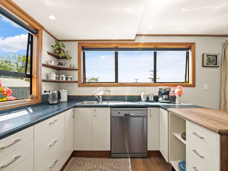 6 Frances Street Taieri Mouth_6