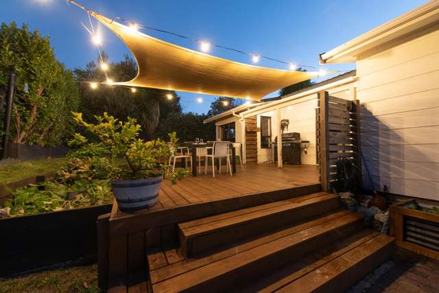 Cutie in a Cul-De-Sac