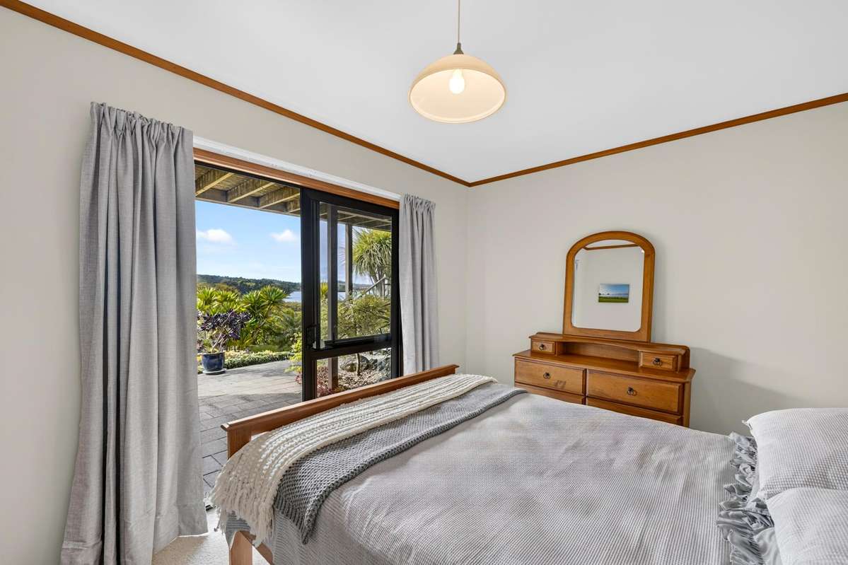 17 The Lookout_5