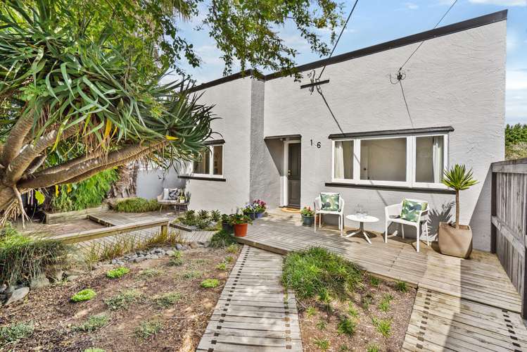 1/6 Cresta Avenue Beach Haven_13