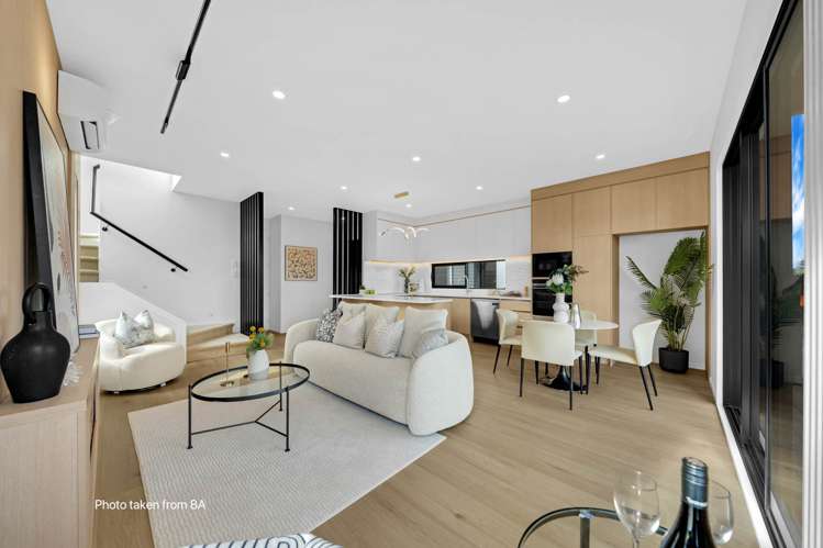 8E Hattaway Avenue_1