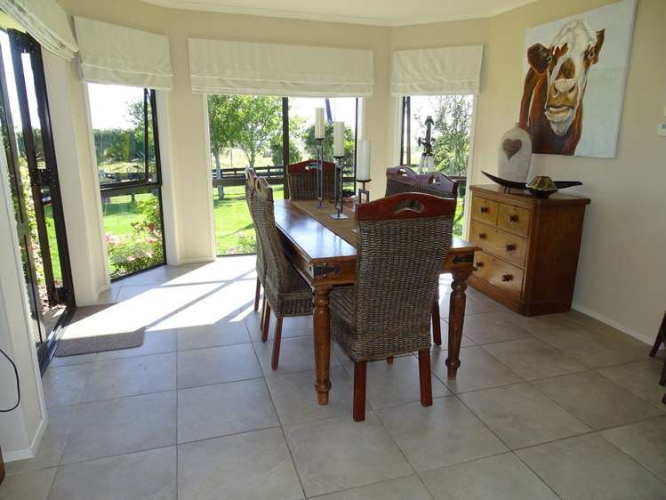 161 Capes Road Pollok_14