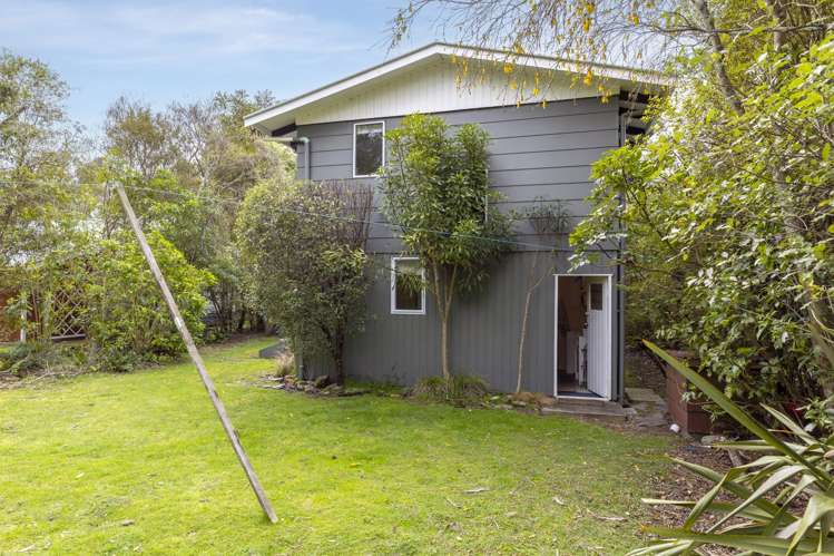 49 Huihui A Wai Street Kuratau_17