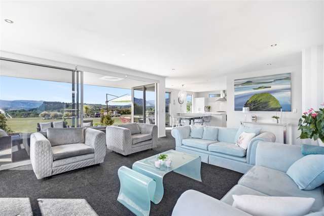 53 Matheson Crescent Albert Town_2