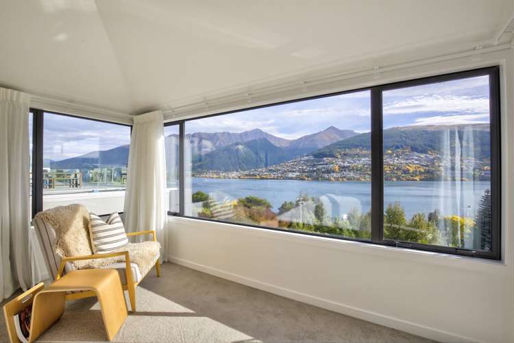 562 Peninsula Road Kelvin Heights_11