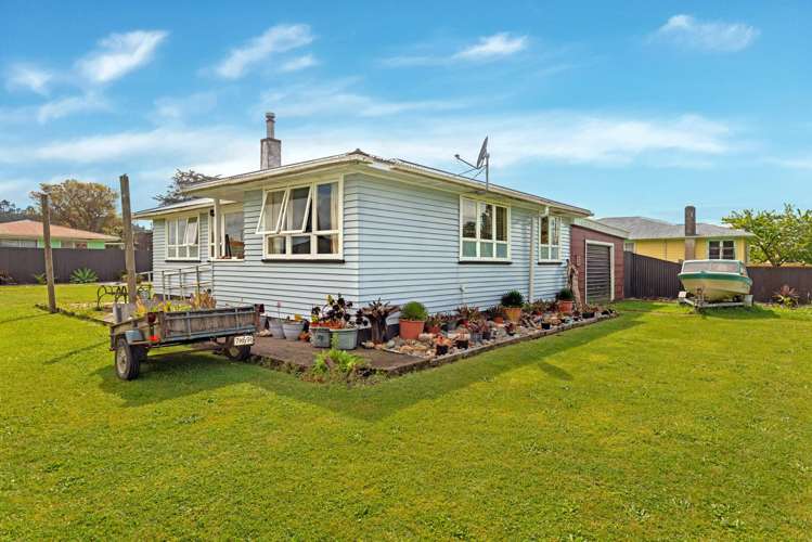 35 Monkhouse Street Tolaga Bay_19