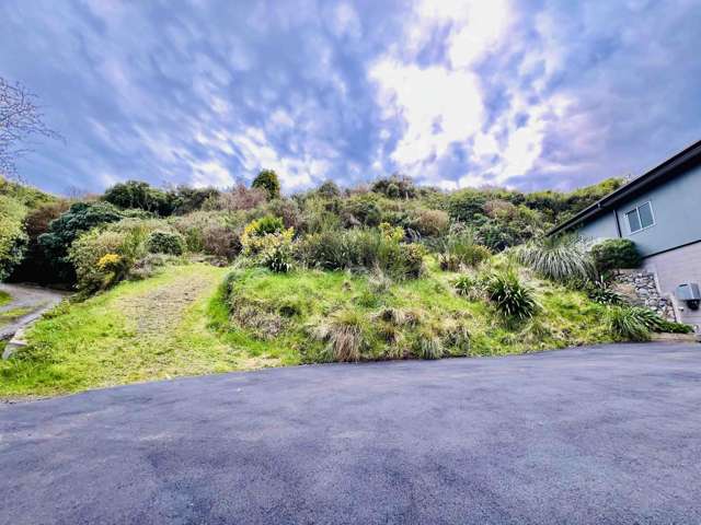 Panoramic views, premium location