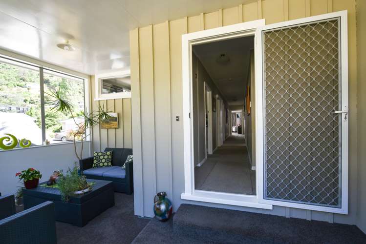 14 Seaview Crescent Picton_7