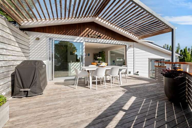 681 East Coast Road Browns Bay_22