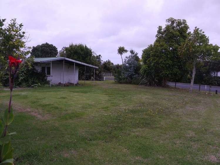 17 Keven Road Clarks Beach_1