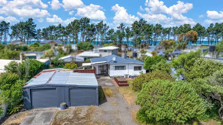 20 Holton Road Amberley_16