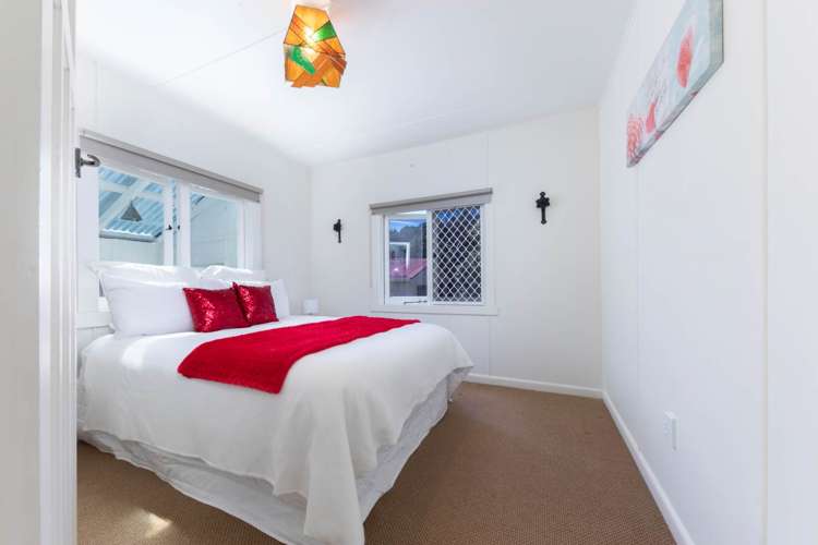 1220 Huia Road Huia_11