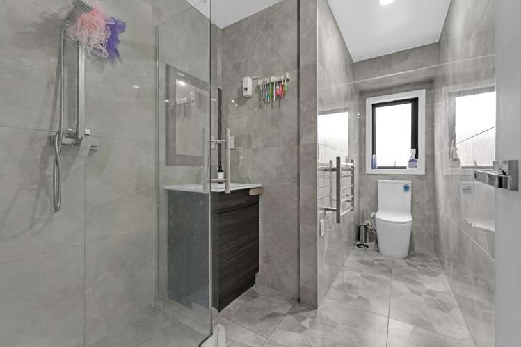 16 Sambrooke Crescent Flat Bush_17