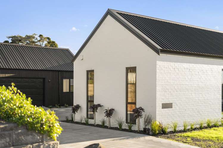 10 Kerr Crescent Patumahoe_1
