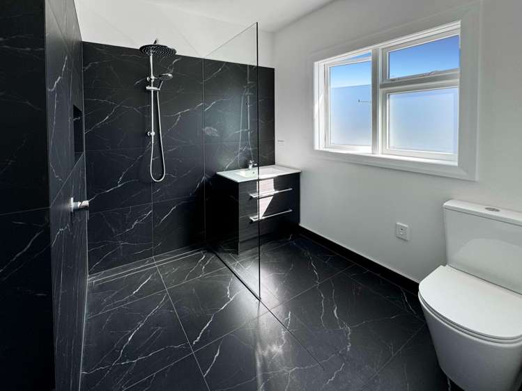 48 Medway St Richmond_11
