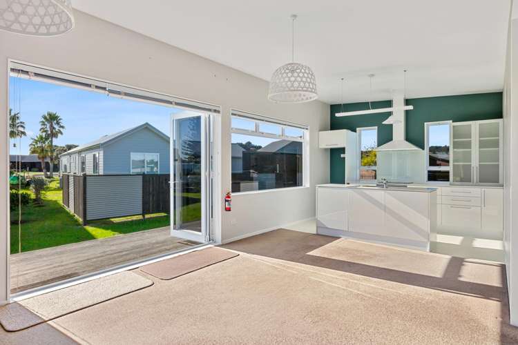 12 Flame Tree Lane Taipa_17