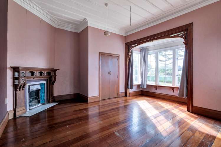 76 South Road Manaia_14