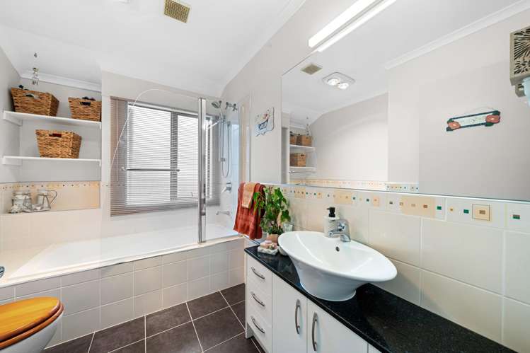 3 Bezar Place Flat Bush_27