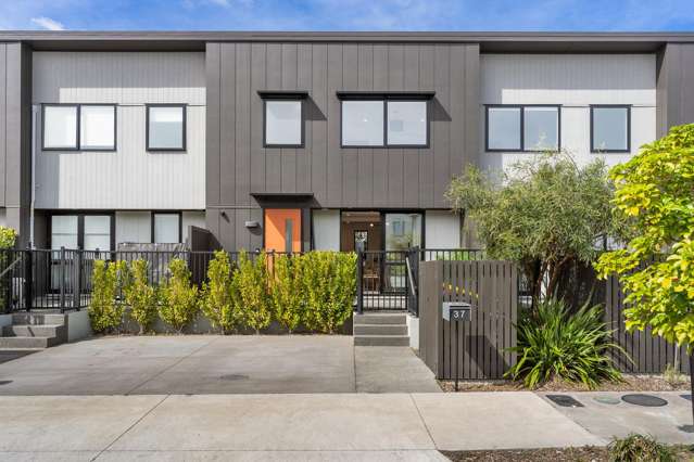 37 Cessna Crescent Mangere_1